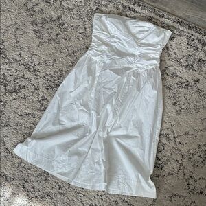 NWT Wild fable Elegant White Strapless Dress—-Size: Medium